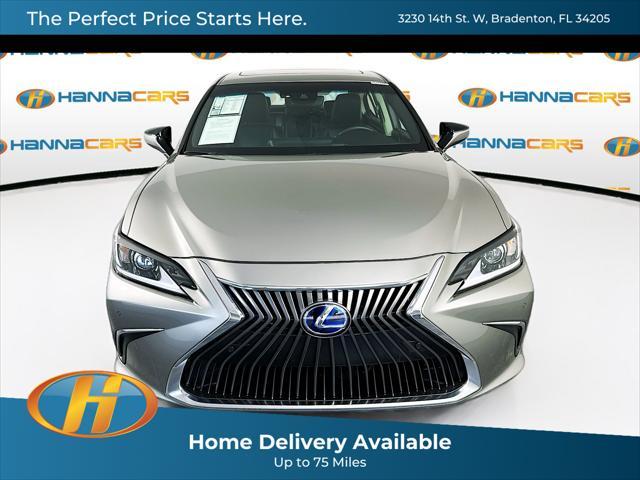 2021 lexus es 300h base
