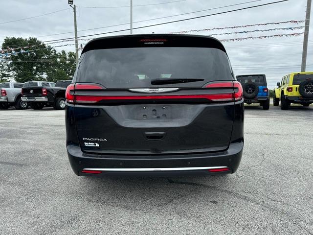 2022 chrysler pacifica touring-l