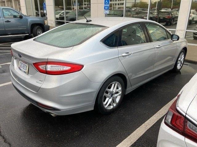 2014 ford fusion se