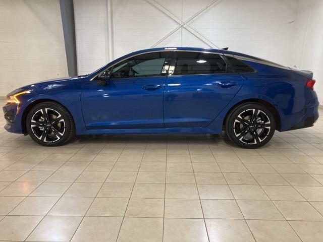 2022 kia k5 gt-line