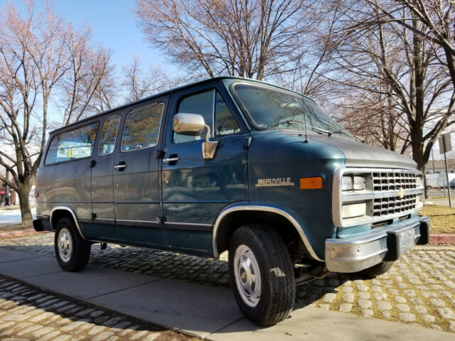 clean 1992 chevy g30 beauville 12 passenger van