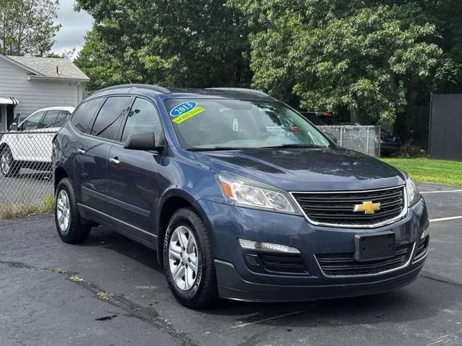 2013 chevrolet traverse ls sport utility 4d in raynham, massachusetts