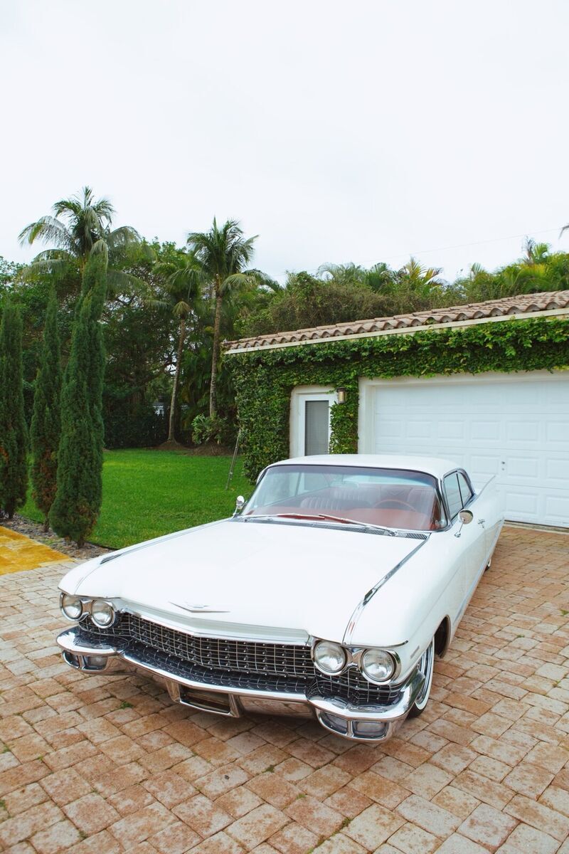 1960 cadillac 62 white rwd automatic