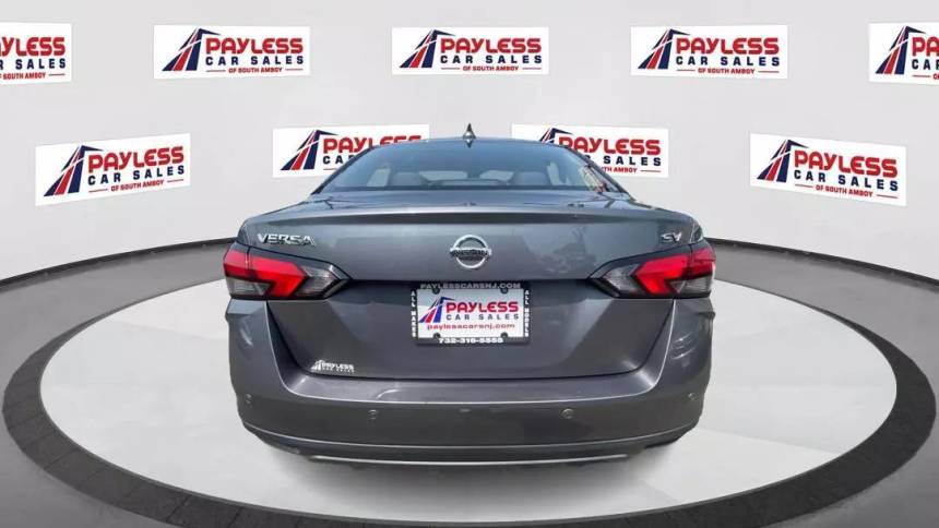 2021 nissan versa sv