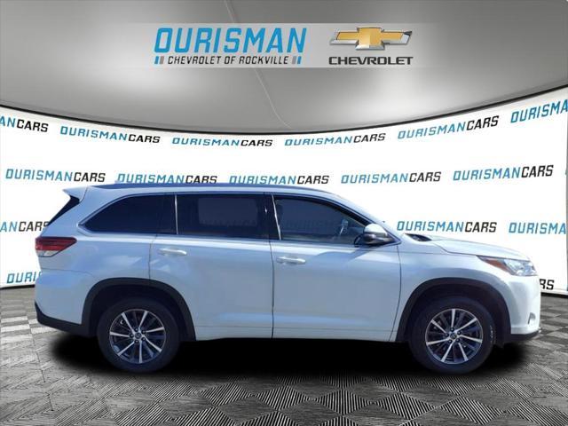 2018 toyota highlander se