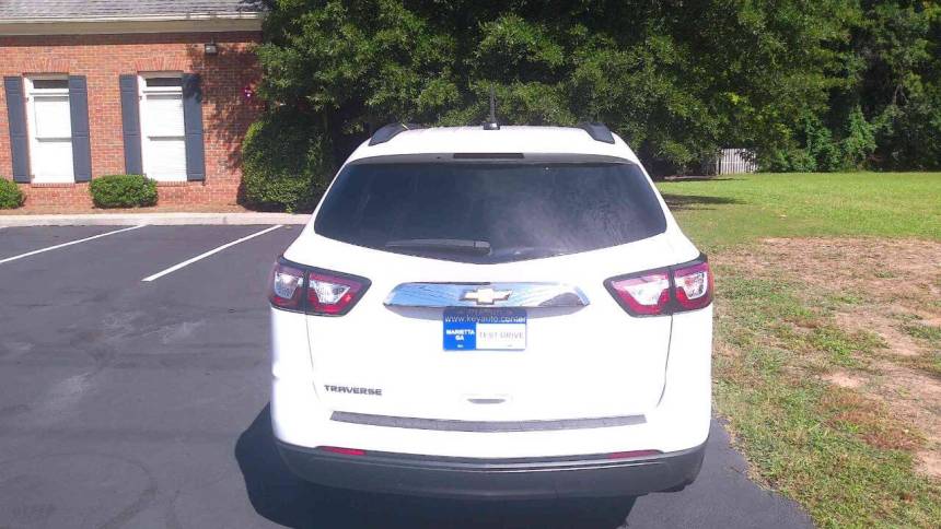 2017 chevrolet traverse ls