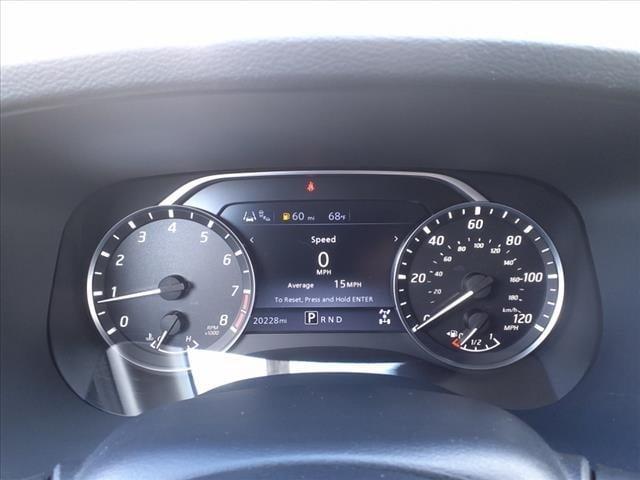 2022 nissan frontier sv