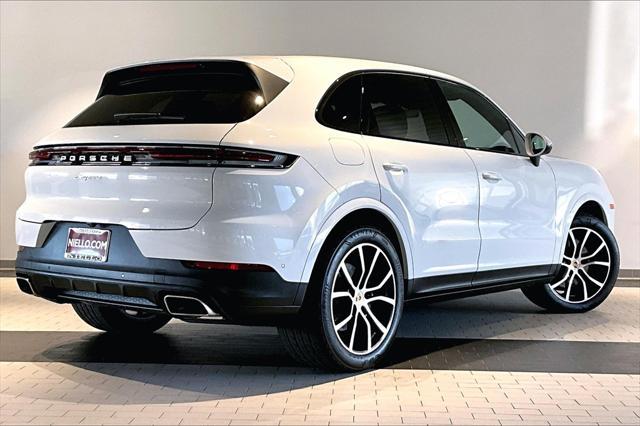 2024 porsche cayenne base