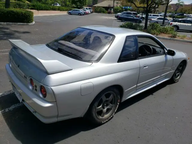 1992 nissan skyline gt-r r32