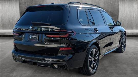 2025 BMW X7