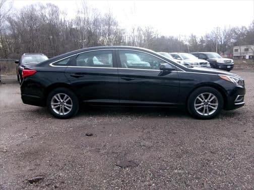 2017 hyundai sonata base in blaine, minnesota