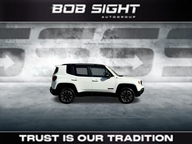 2023 jeep renegade trailhawk