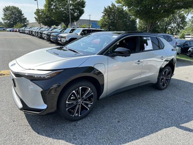 new 2024 toyota bz4x xle