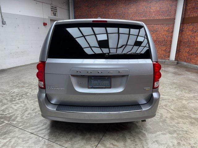 2019 dodge grand caravan se