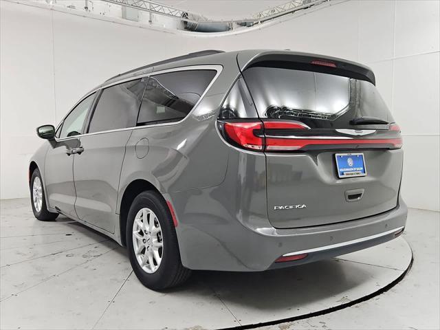 2022 chrysler pacifica touring l