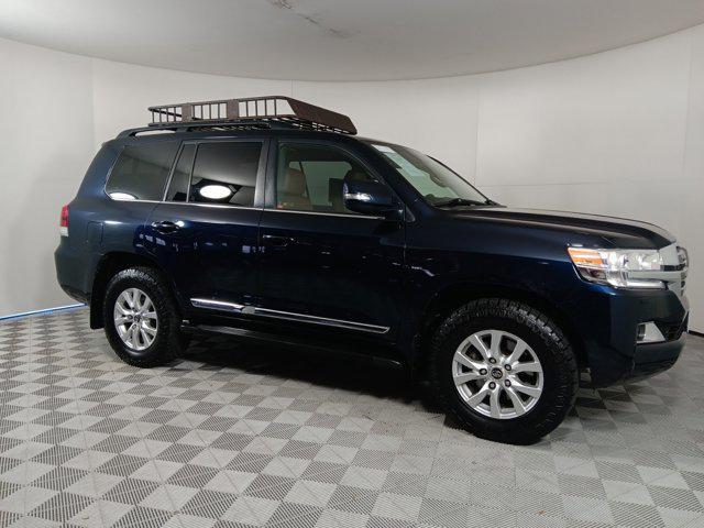 2016 toyota land cruiser base
