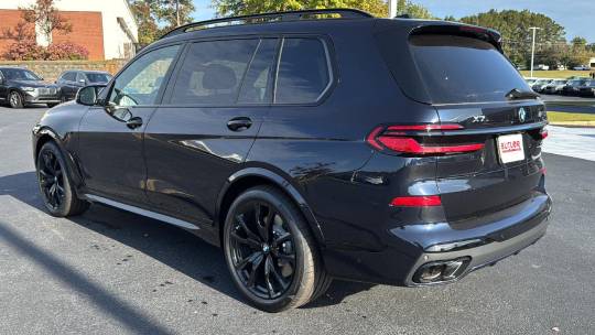 2025 BMW X7