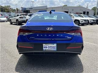 2024 Hyundai Elantra blue