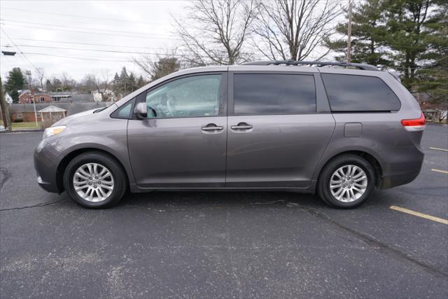 2014 toyota sienna xle