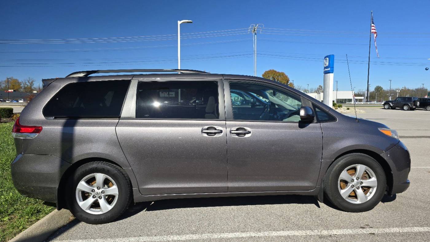 2013 toyota sienna