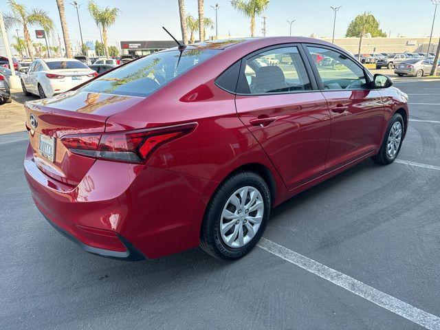 2021 hyundai accent se
