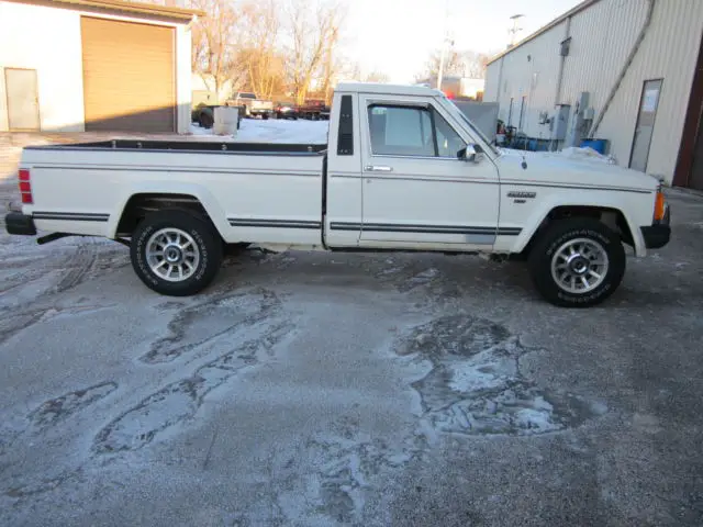 1986 jeep comanche xls 2.8l v6 in excellent conditon with original parts