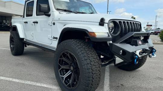 2023 Jeep Gladiator