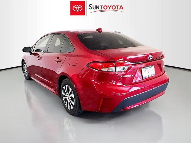 2022 toyota corolla hybrid le