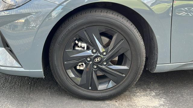 2022 hyundai elantra hev blue