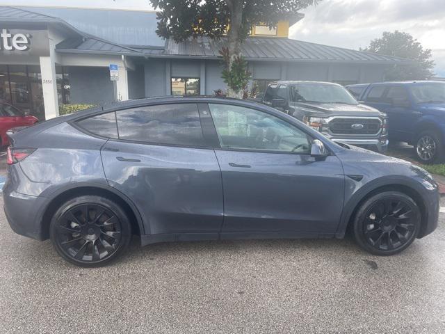 2022 tesla model y long range dual motor all-wheel drive