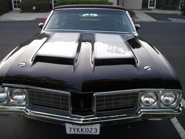 1970 cutlass supreme triple black