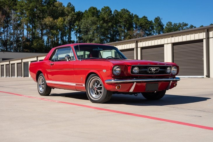 ford mustang