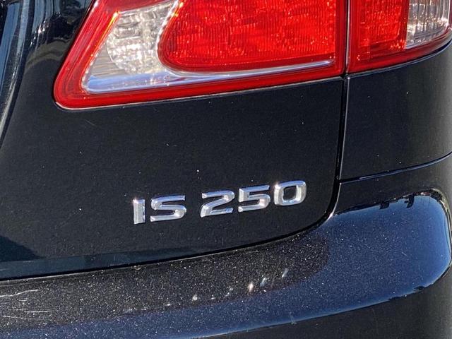 2012 lexus is 250 base