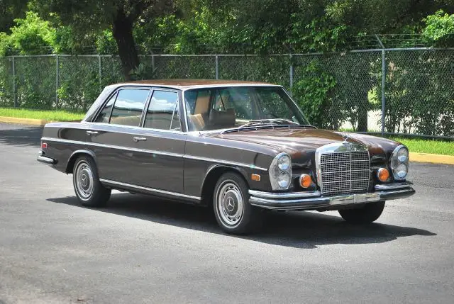 1971 mercedes benz 280 brown