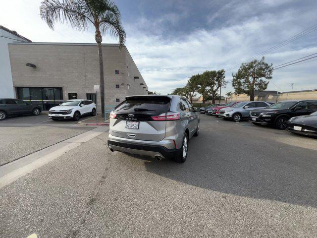 2022 ford edge titanium