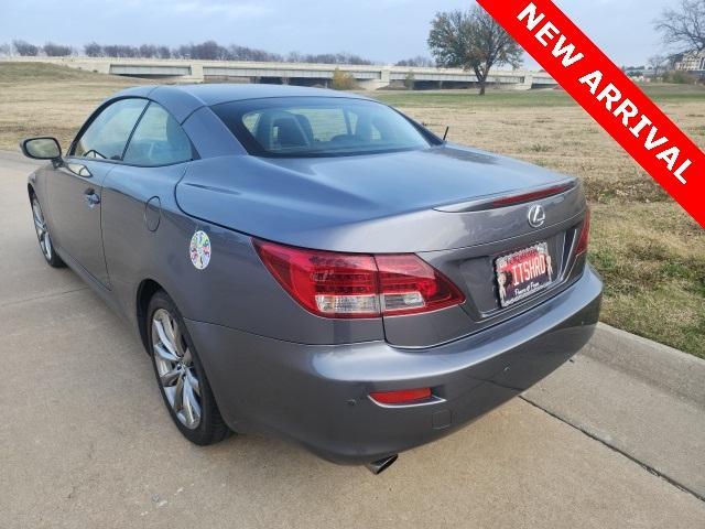 2015 lexus is 250c base