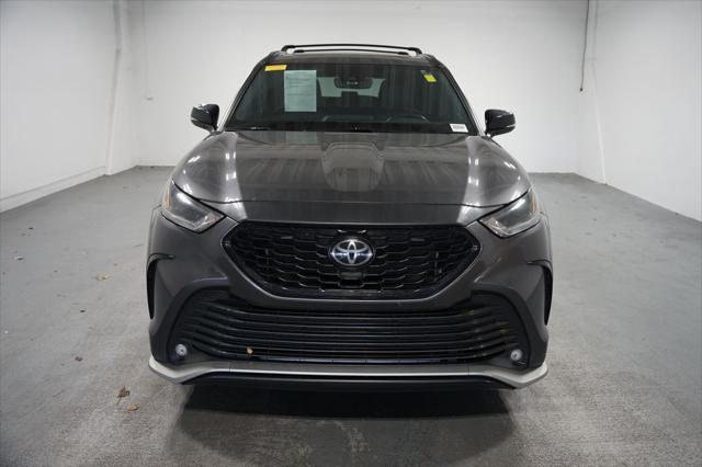2021 toyota highlander xse