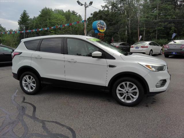 2017 ford escape se