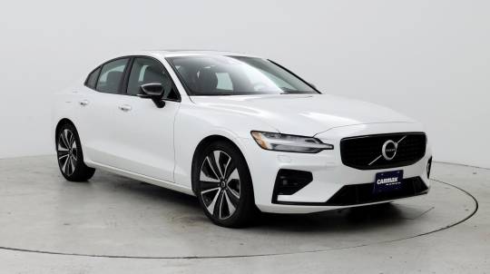 2022 Volvo