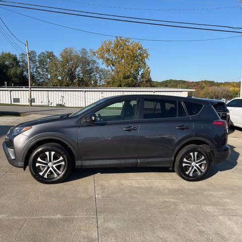 2018 toyota rav4 le