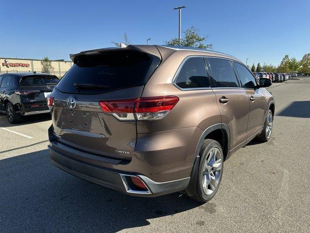 2017 toyota highlander limited