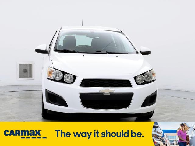 2016 chevrolet sonic lt