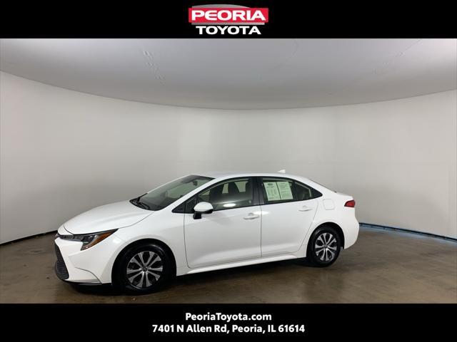 2022 toyota corolla hybrid le