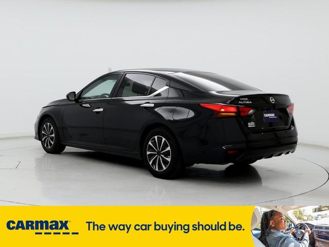 2022 nissan altima s