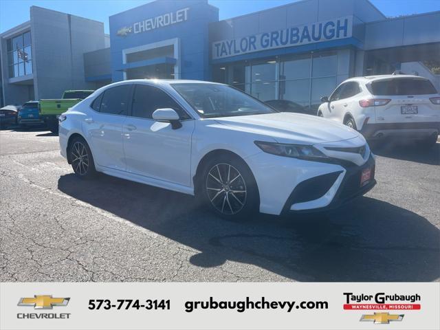 2021 toyota camry se