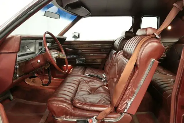 classic lincoln luxury car, survivor, low miles, 460 v8, auto, air, burgundy