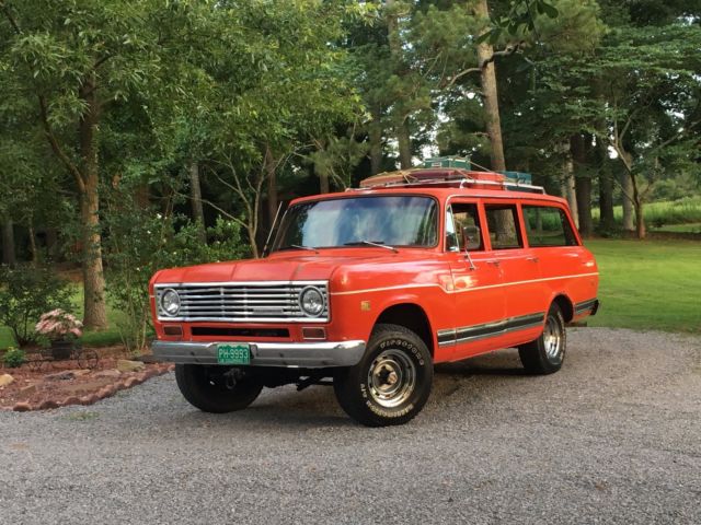 coolest travelall on ebay!! drive anywhere!! 392 4bbl 4wd