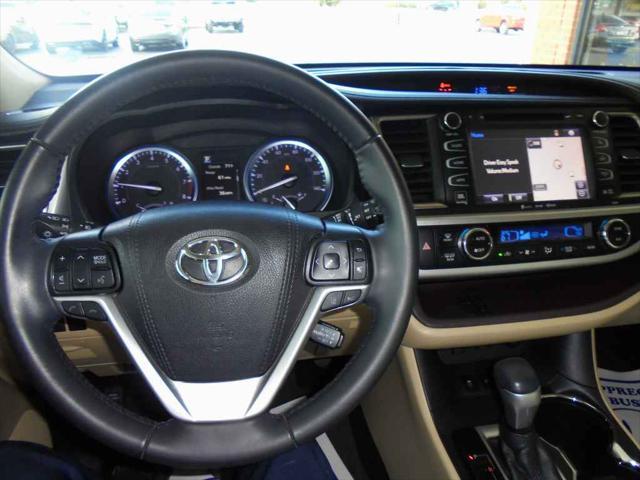 2019 toyota highlander limited
