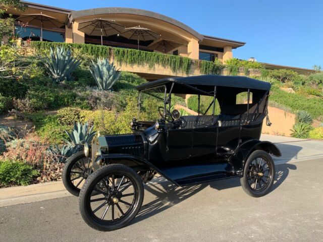 1915 ford model t - canadian touring