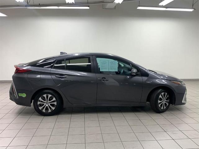 2022 toyota prius prime xle